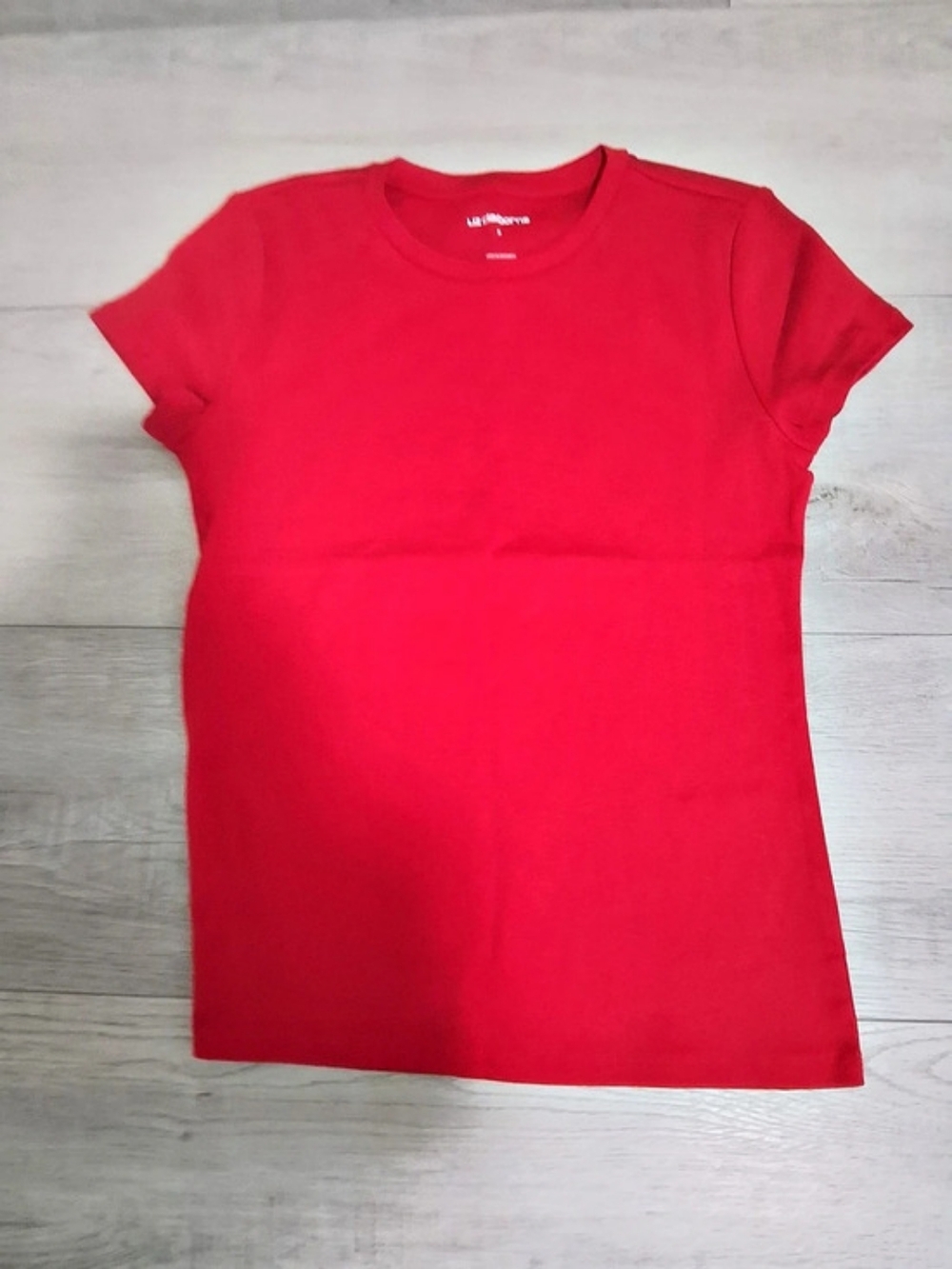 Liz Claiborne Short Sleeve Top in Red Size Small Like New